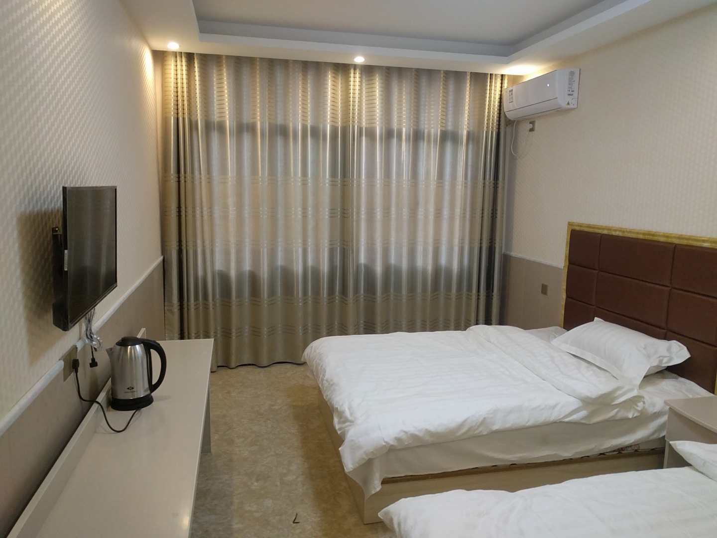 劲松宾馆(火车站店)