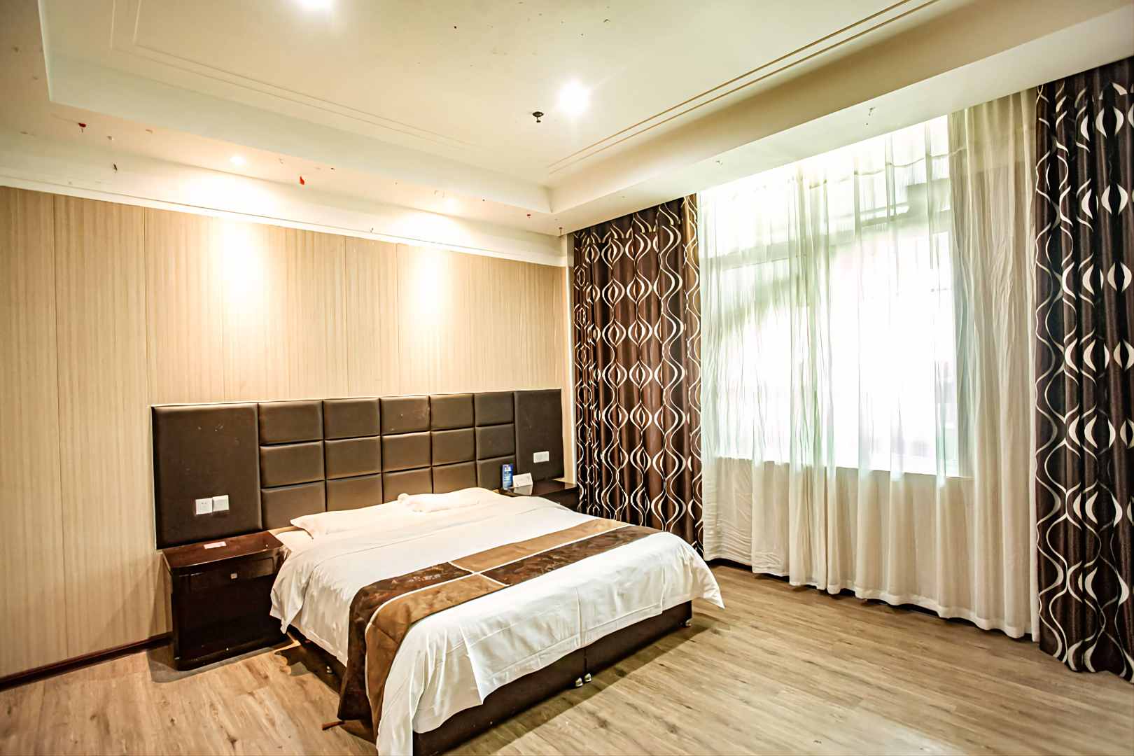 大荔金地大酒店