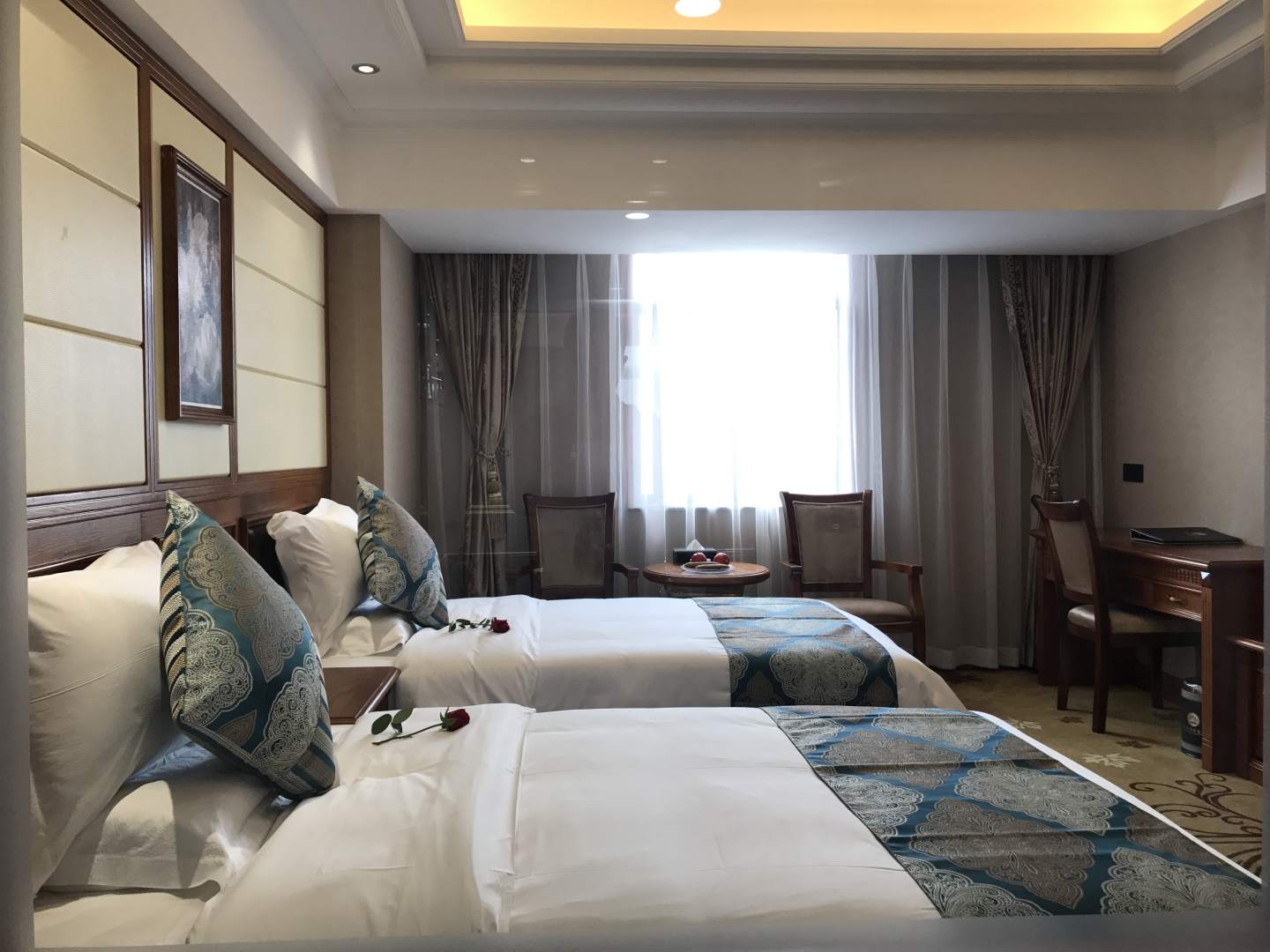 泸西万隆商务宾馆
