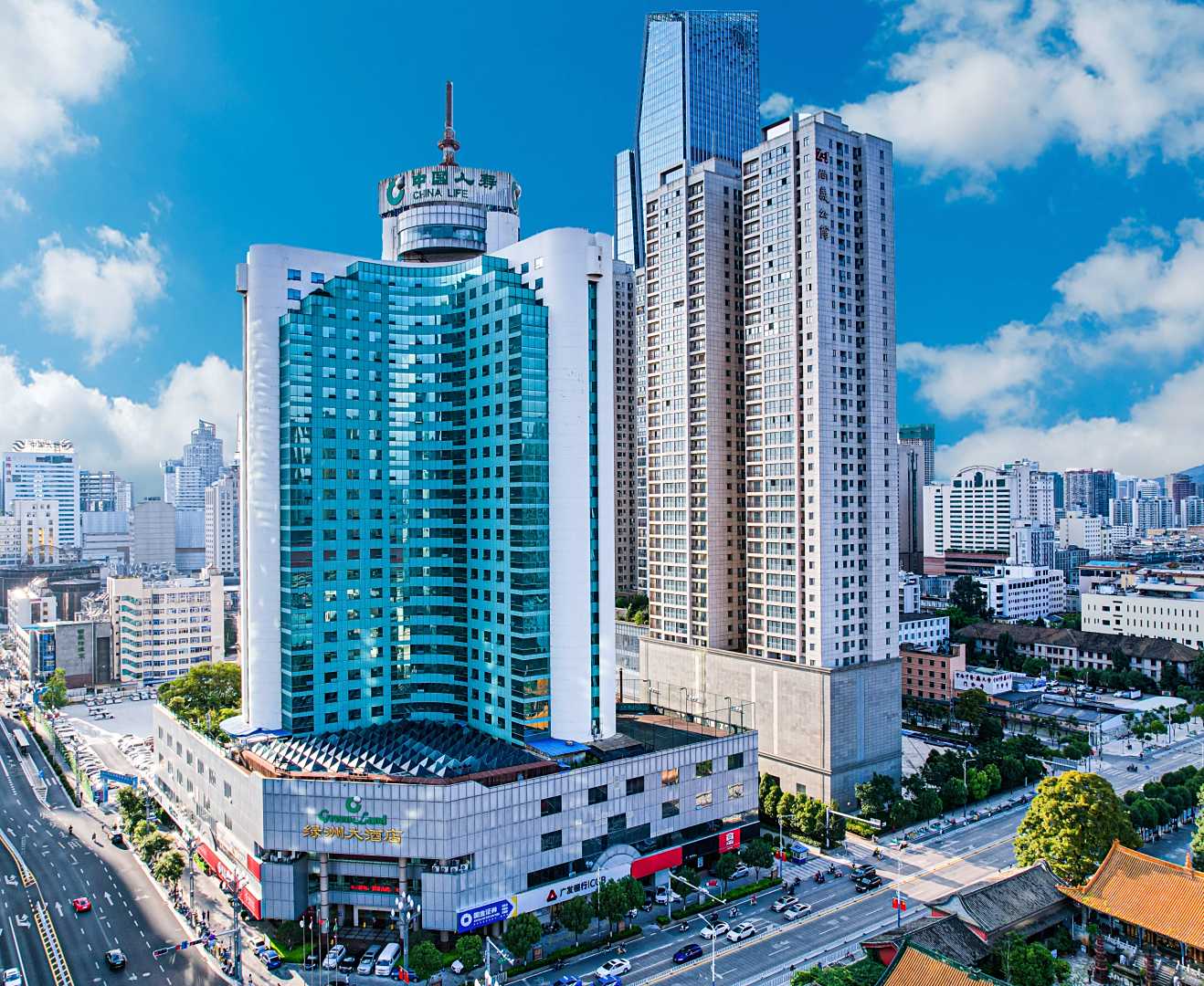 绿洲大酒店