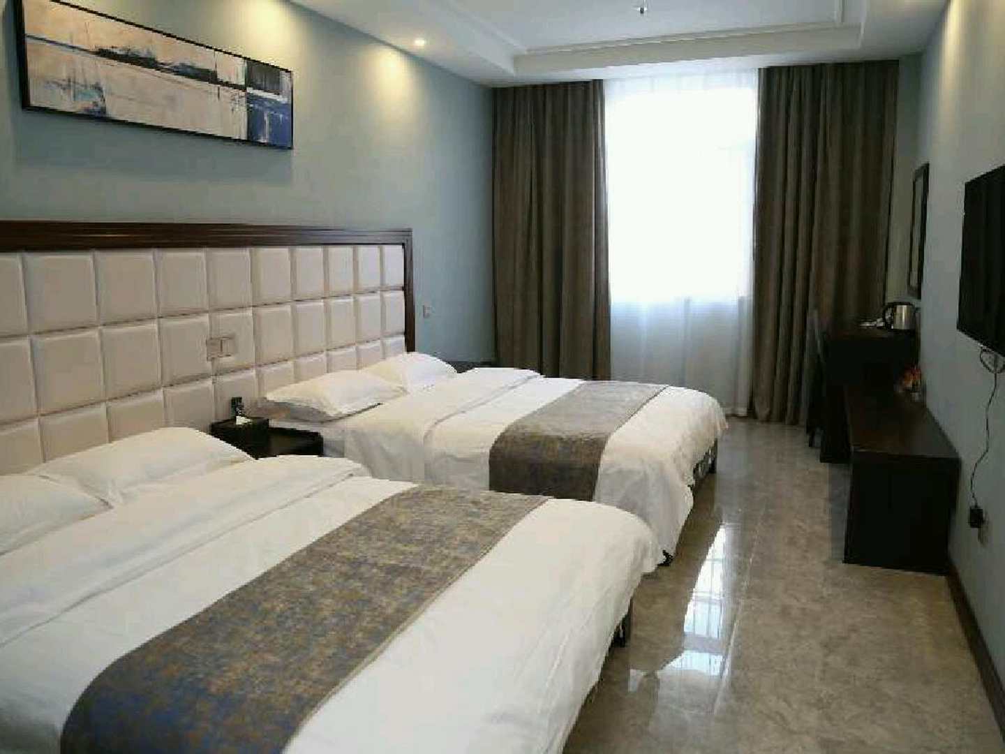 开原名骏假日酒店