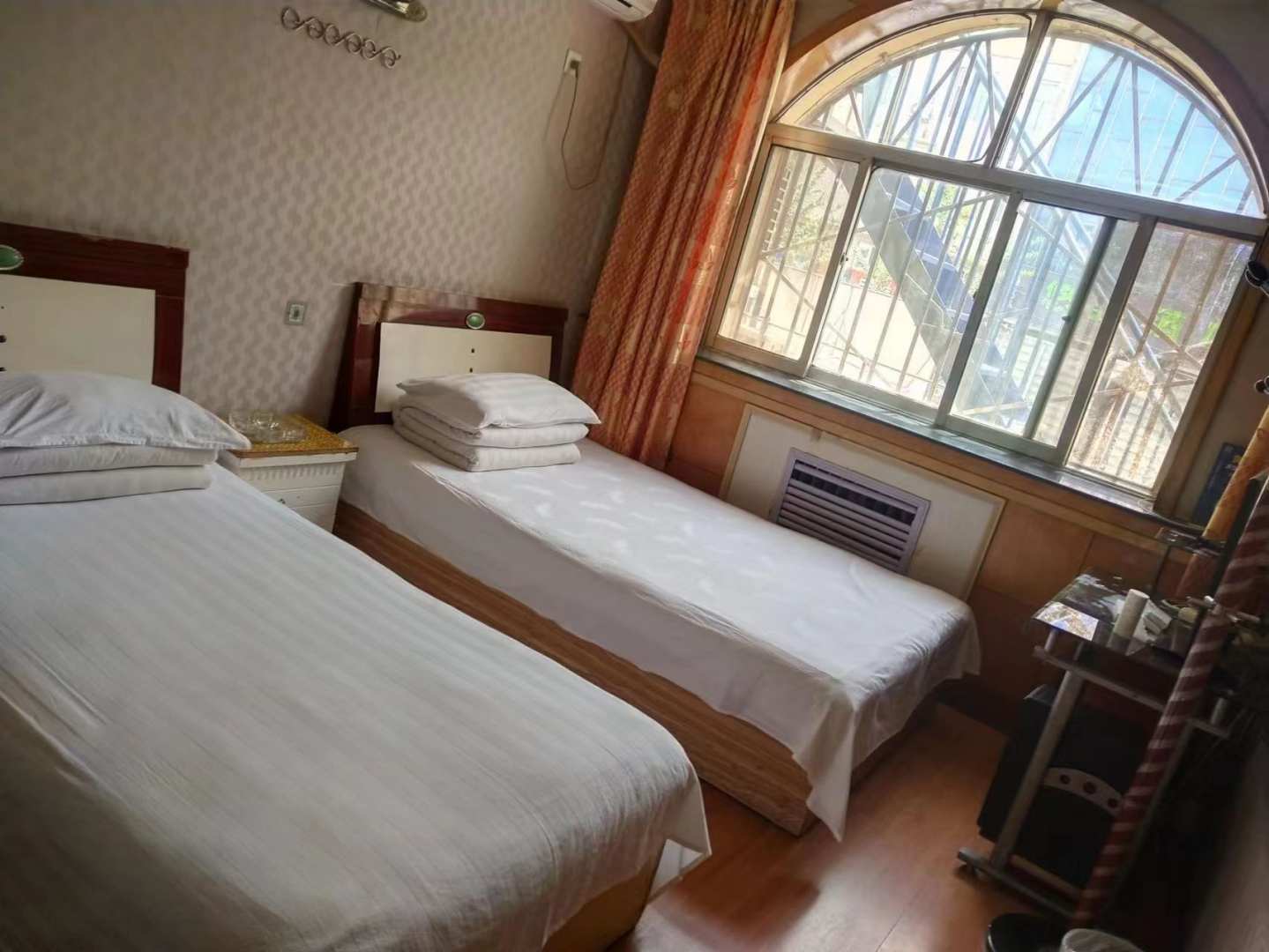 安心宾馆(南苑东路店)