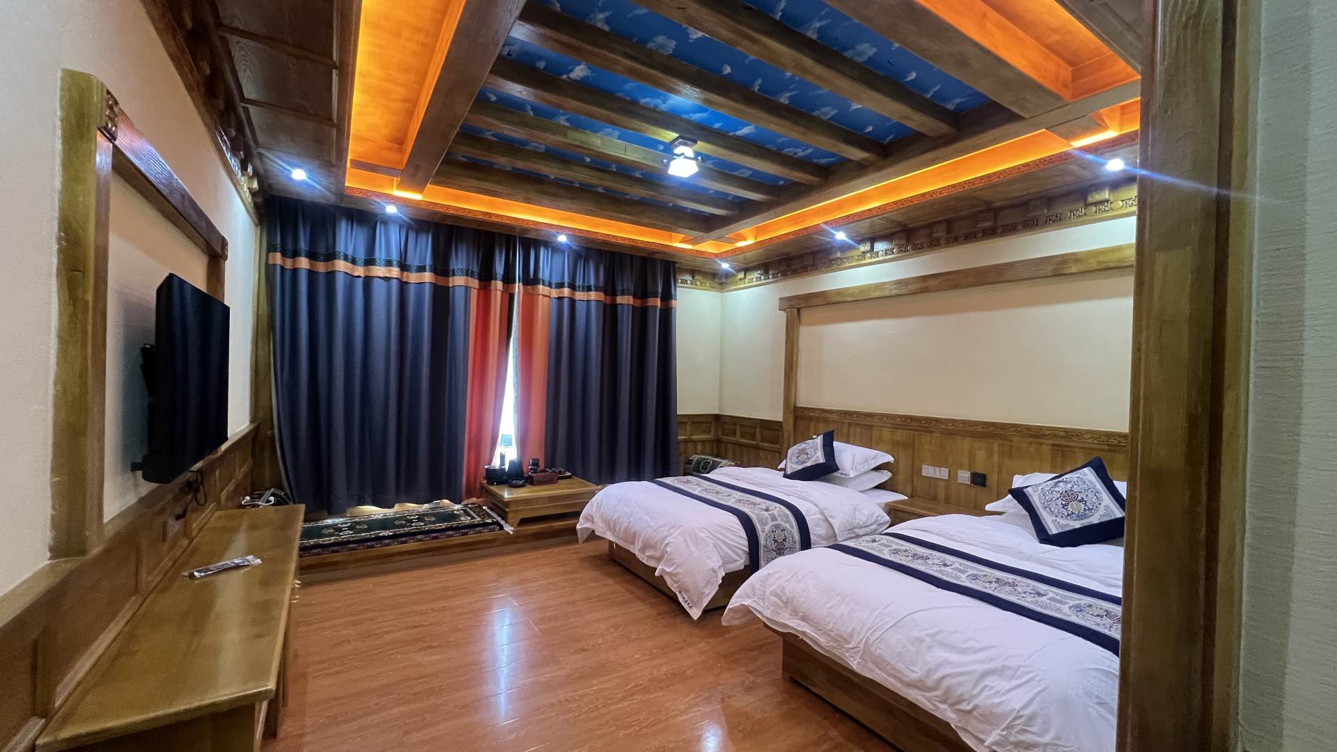 迭部洛克山庄