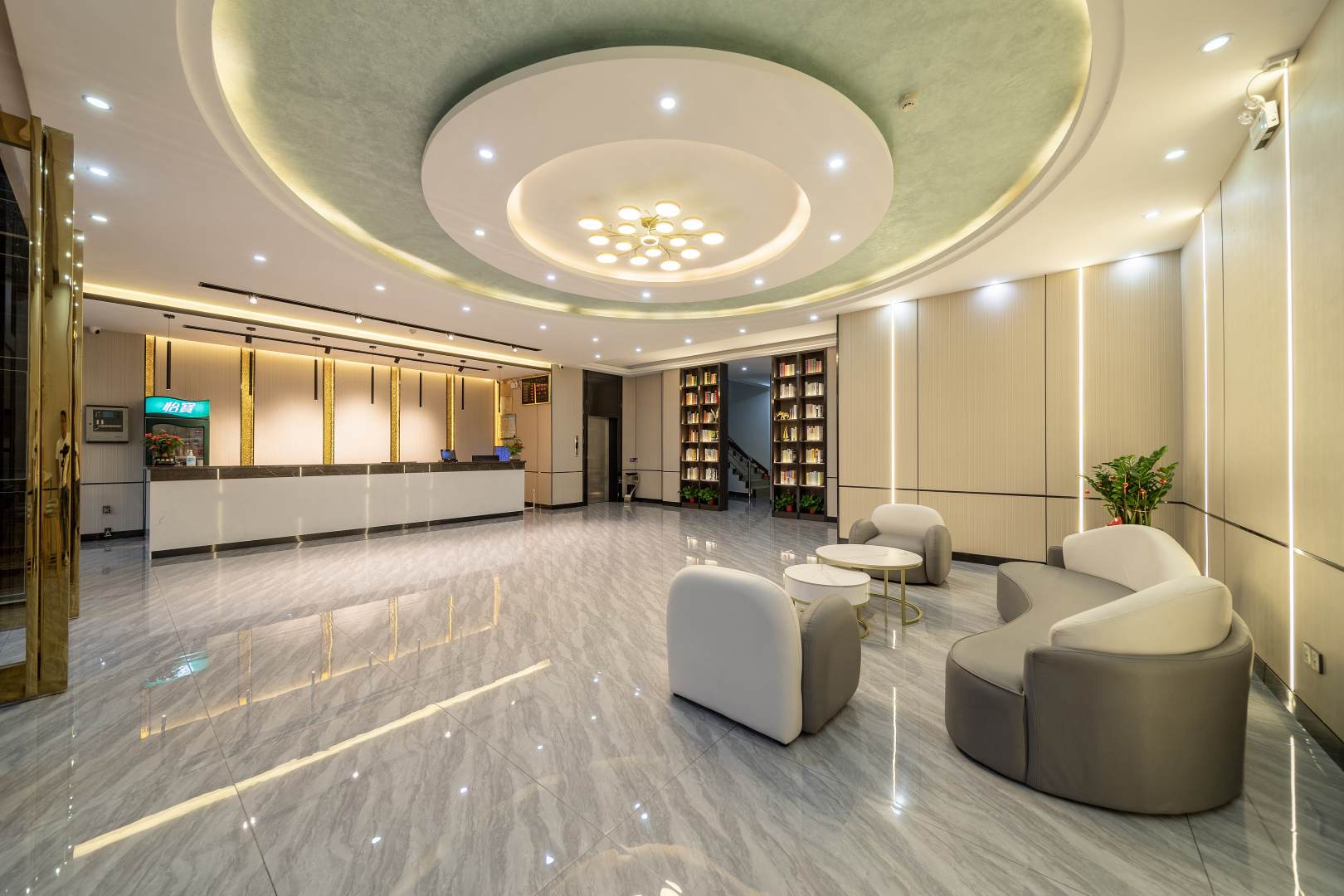 万宁锦虹商务酒店(华亚城高铁站店)