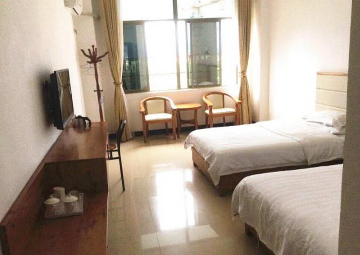 乐东浪漫园商务酒店