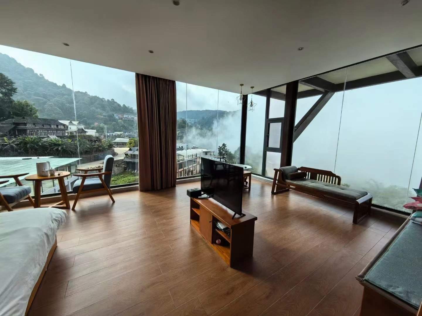 南糯山姑娘寨云上客栈