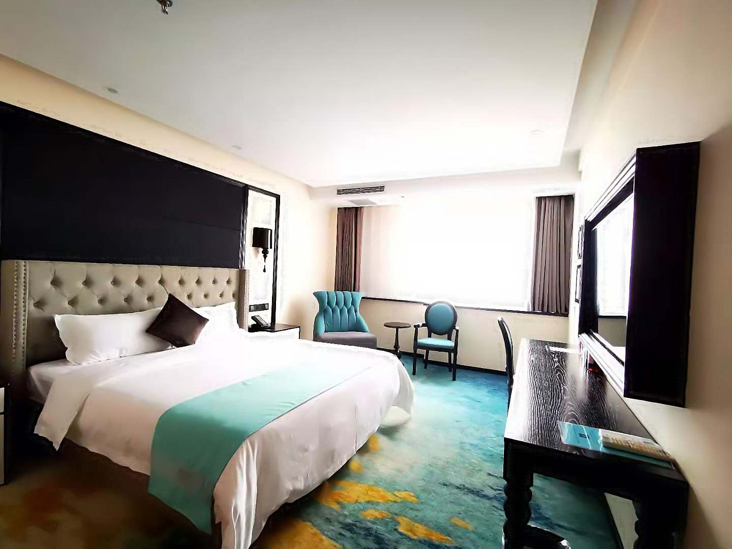 凤城嘉豪商务宾馆