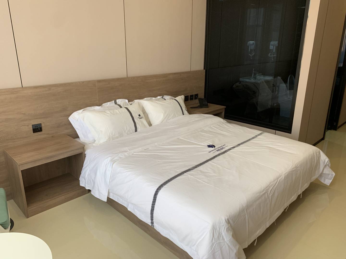 鸿烨客栈
