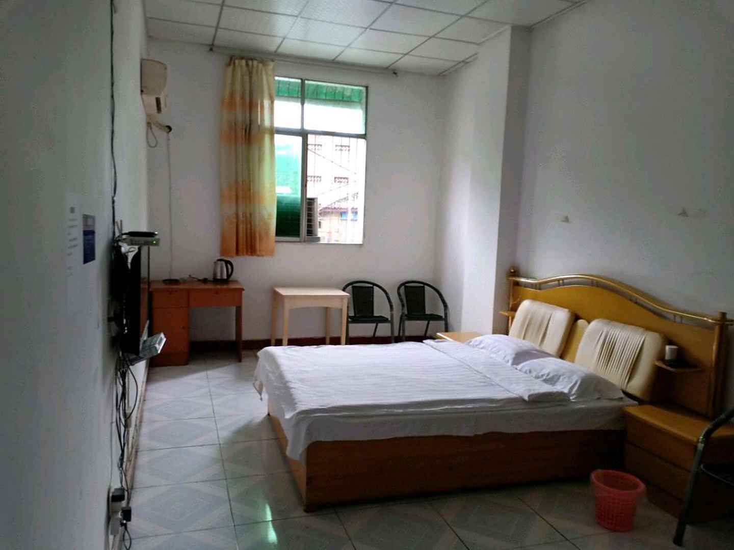 广汉雒东宾馆