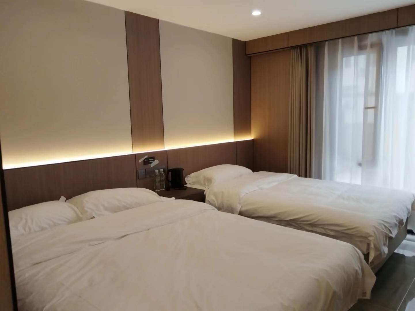 逸和源旅居假日酒店