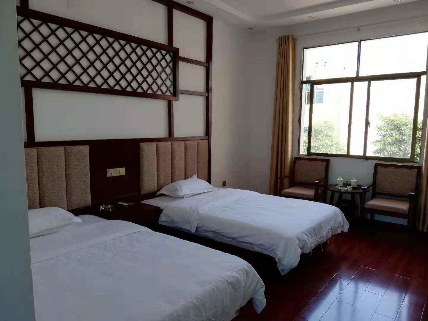 耿马名声宾馆(中缅路分店)