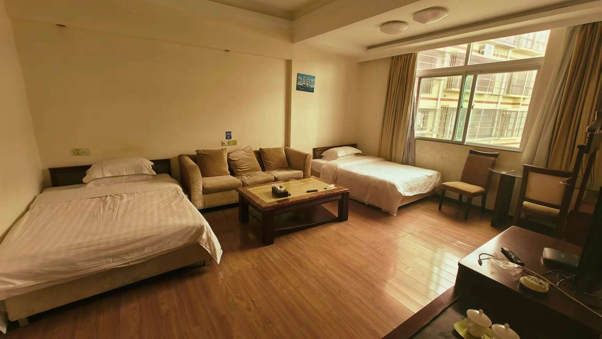 简·悦商务酒店
