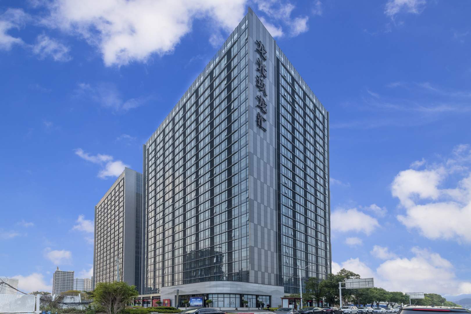 万隆国际公寓(横琴大桥保税区店)