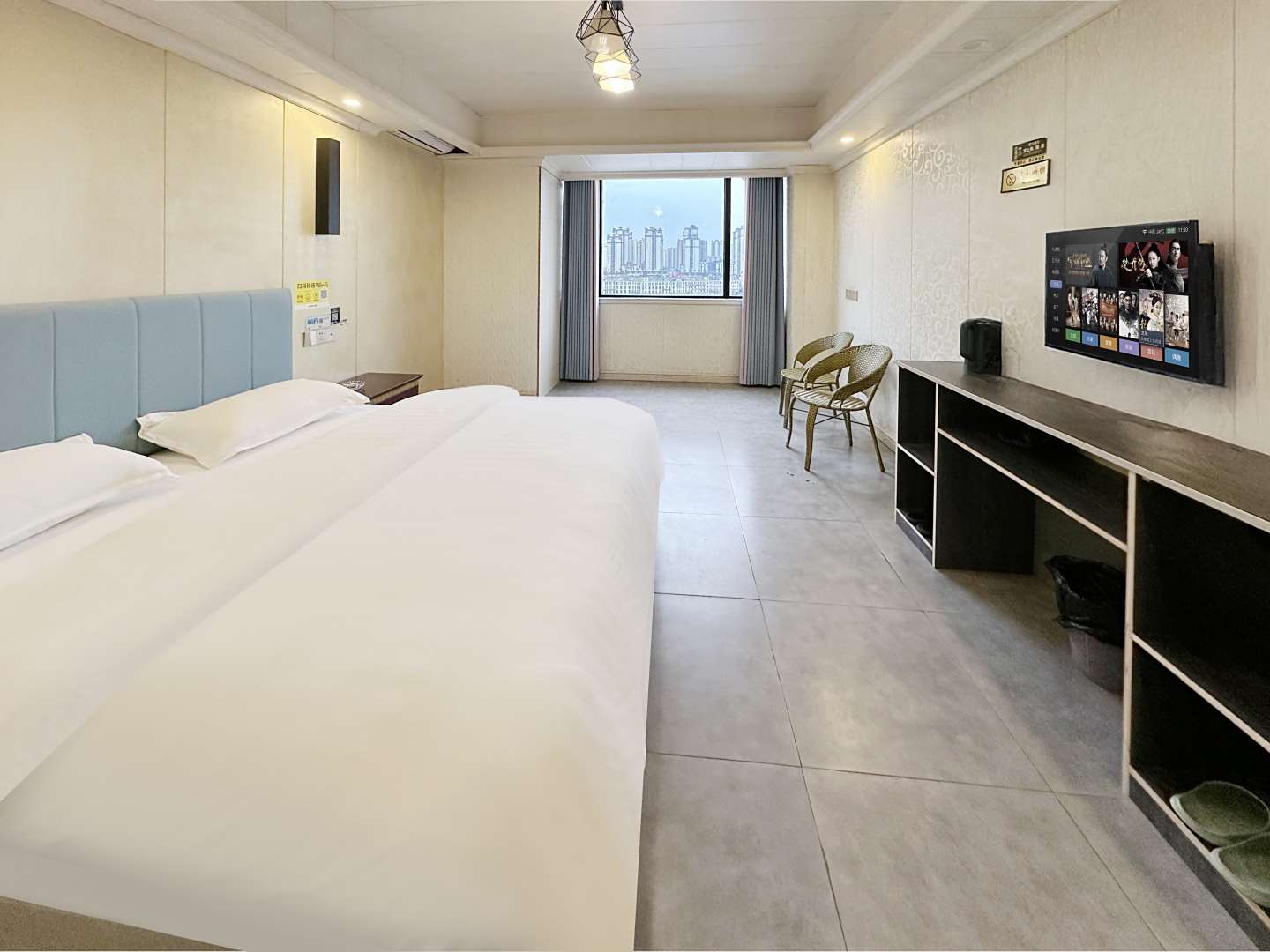 广安朋来商务酒店