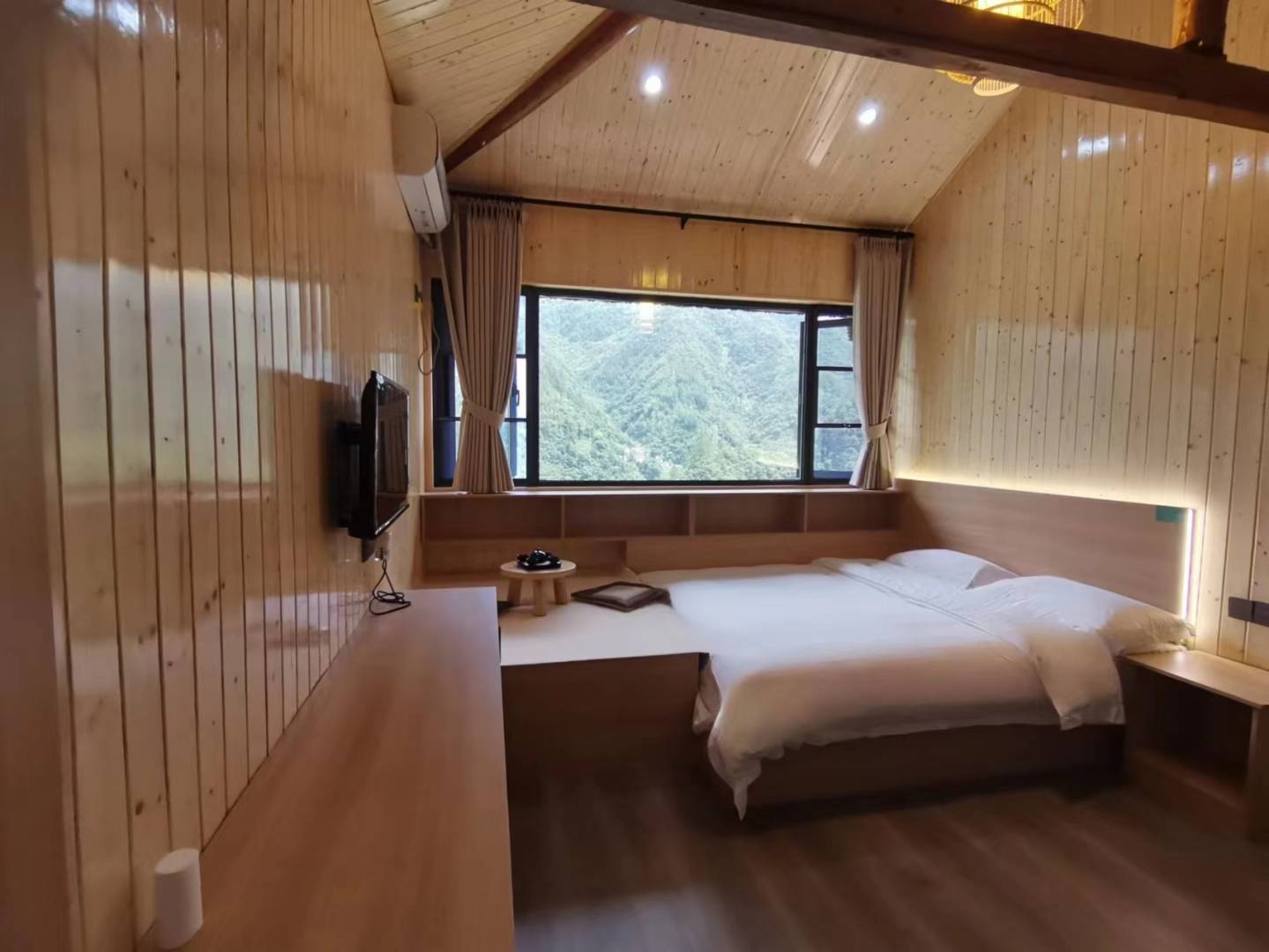 青峰山民宿