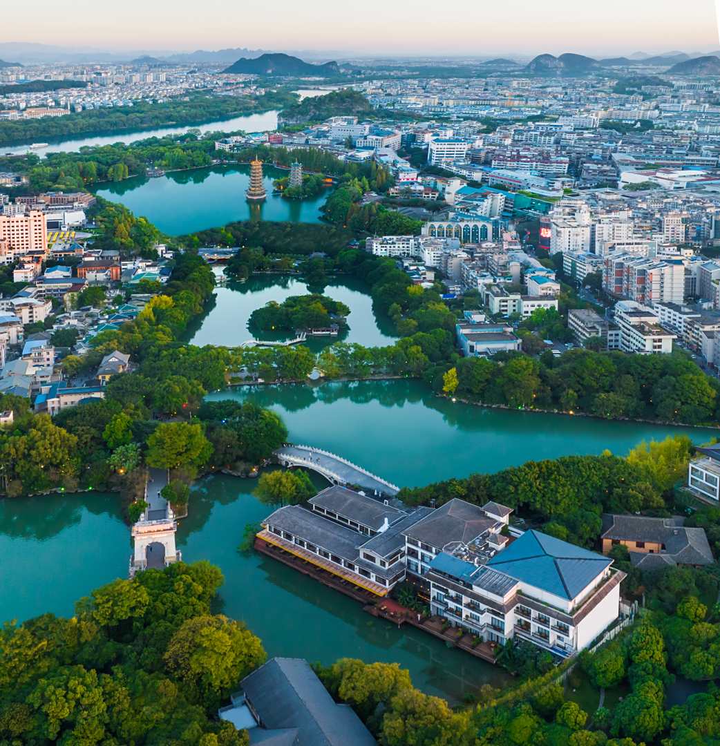 漓江湖畔美居·白公馆酒店(桂林两江四湖象山景区店)