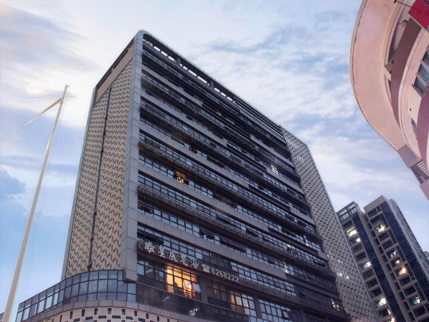 嘉泰轻奢公寓(五邑大学店)