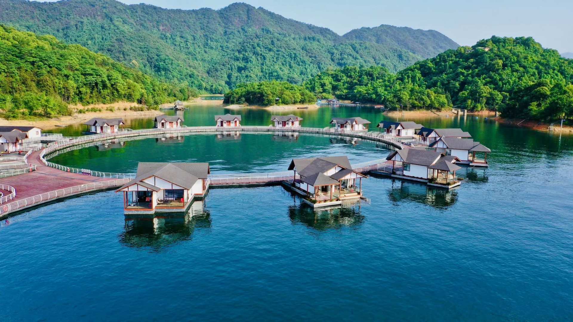 庐山西海瑶池湾度假山庄