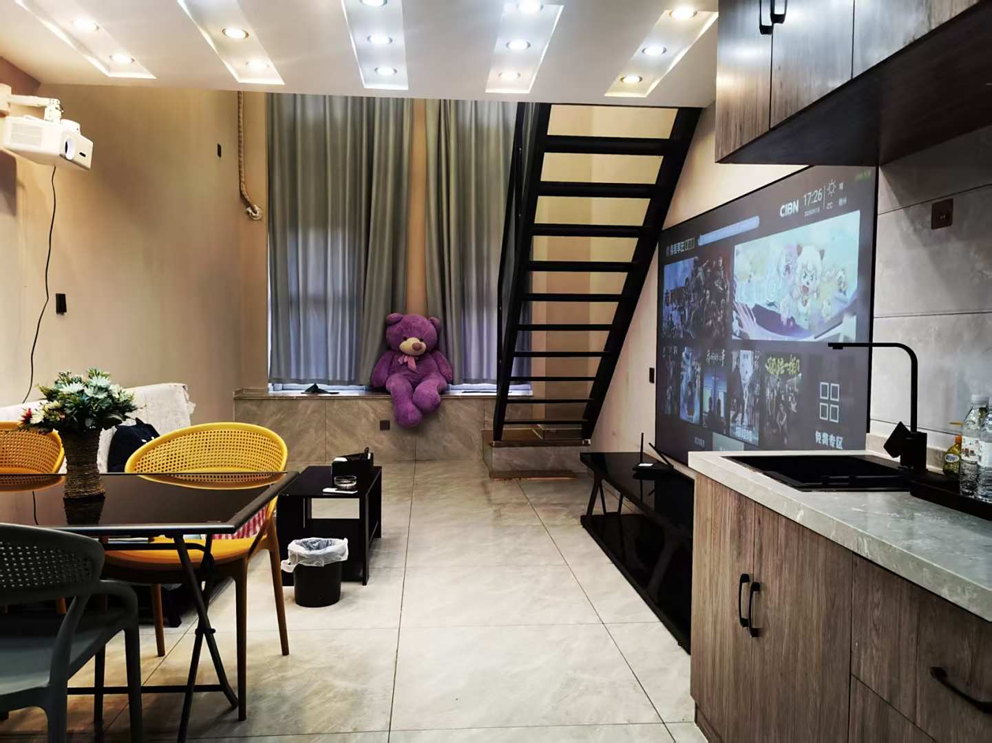 拾叁民宿(德州唐人中心店)