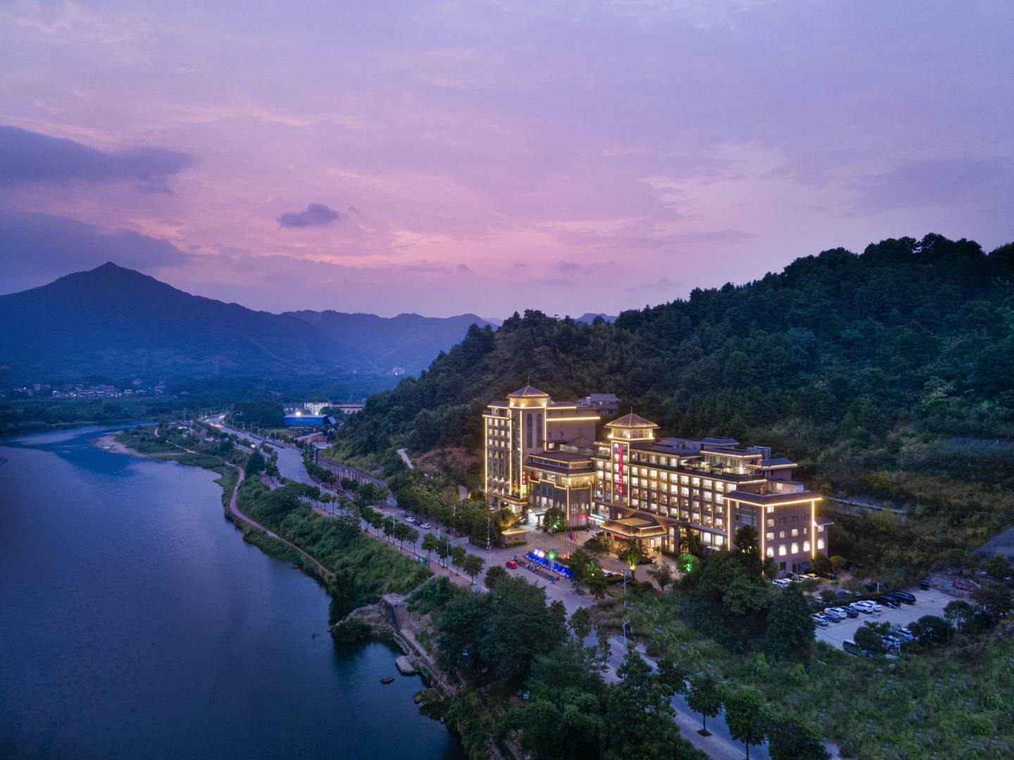 永福福龙湾大酒店(桂林店)