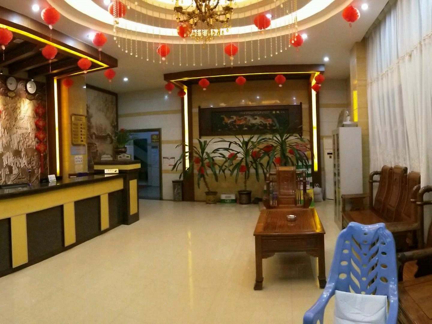 容县和鑫商务宾馆(城南客运站店)