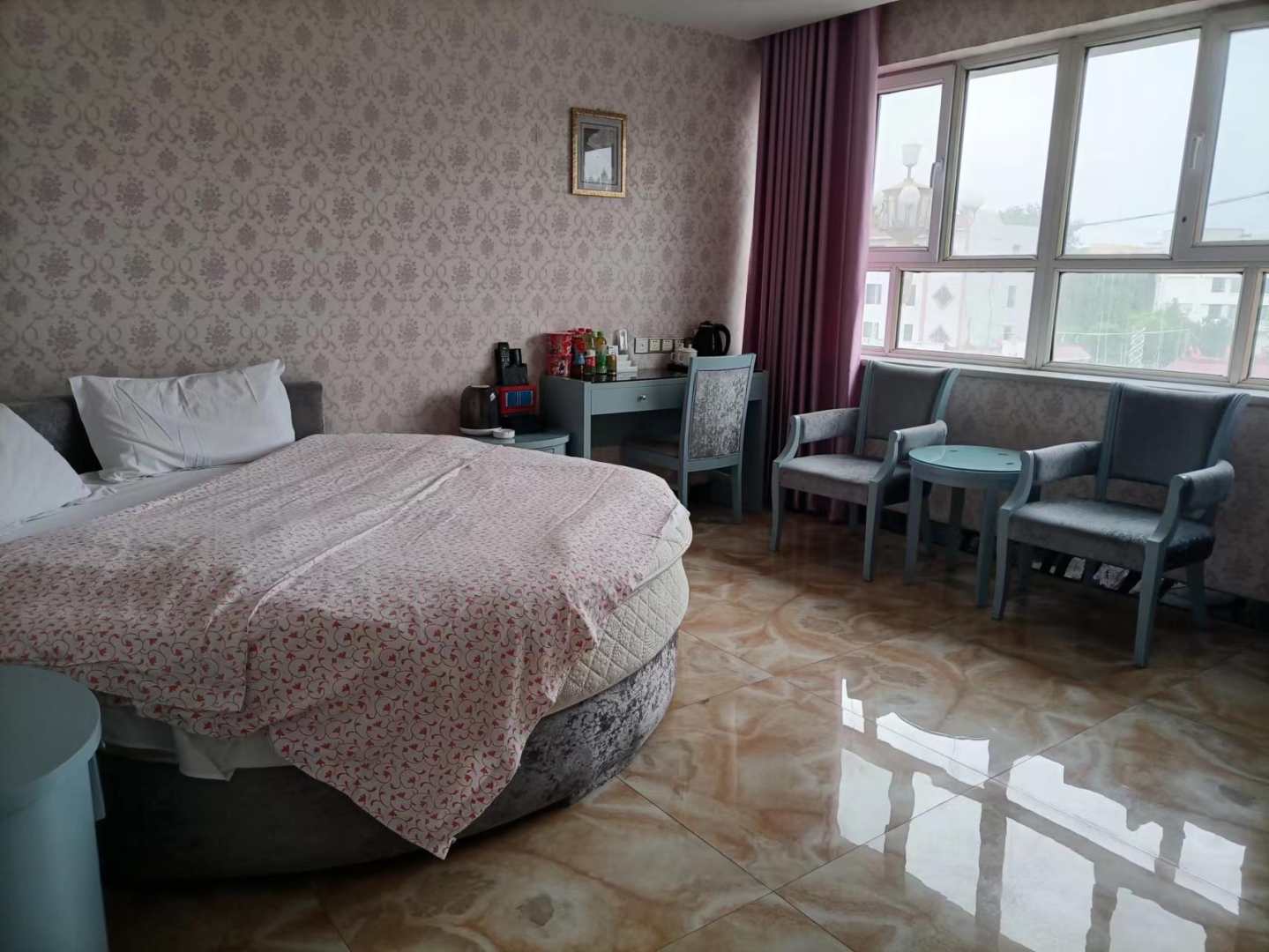 沙湾世纪湖商务宾馆