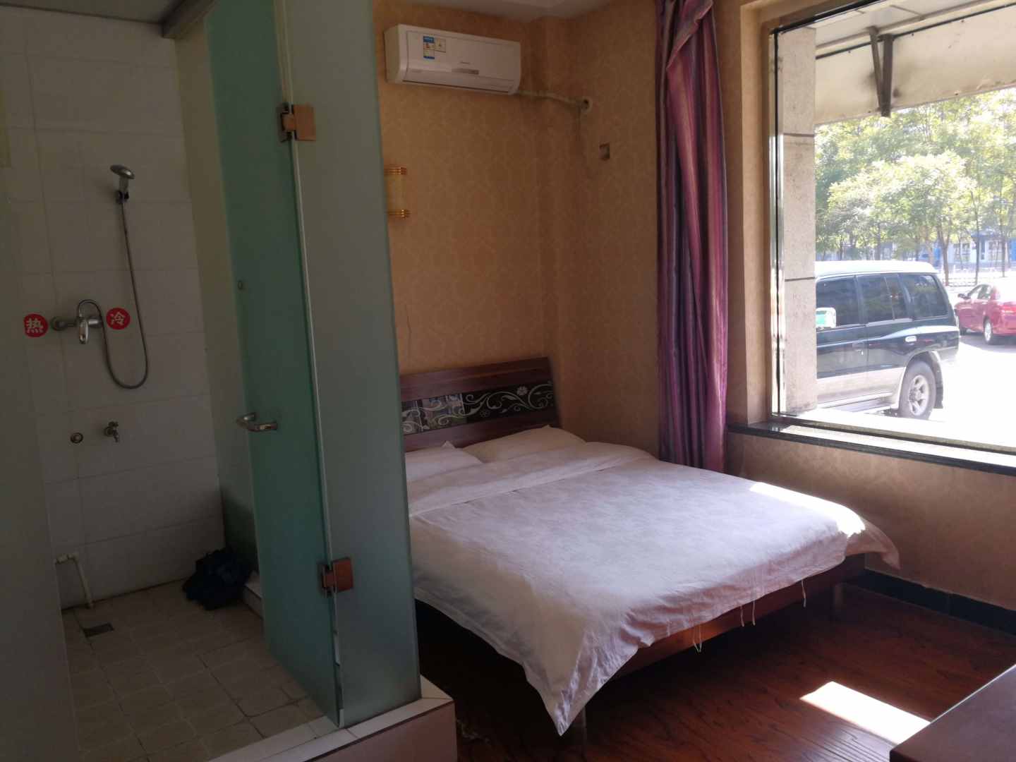 鸿福商务宾馆
