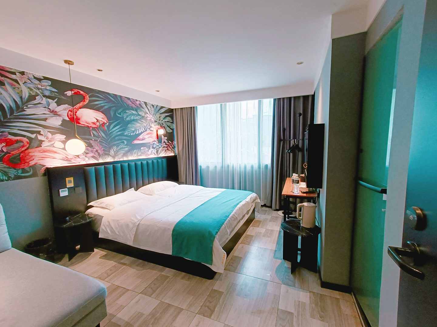南江艺术酒店(宜宾冠英古街店)