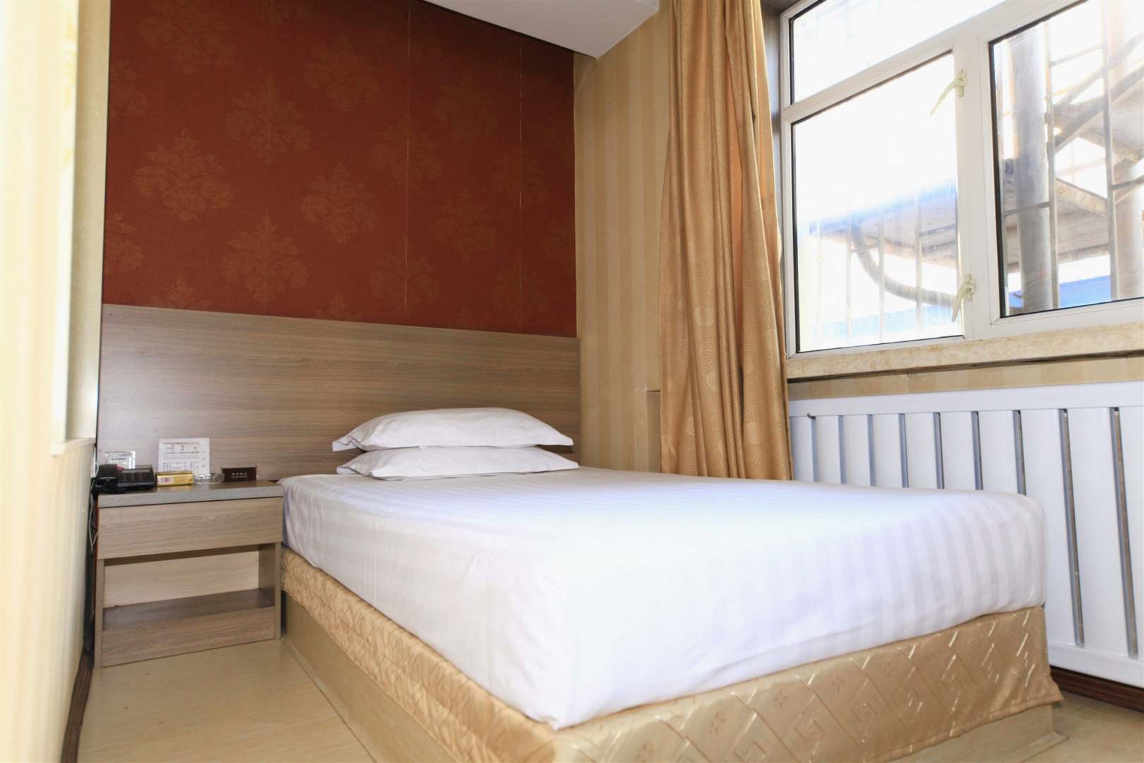 金泰宾馆(东三条路店)