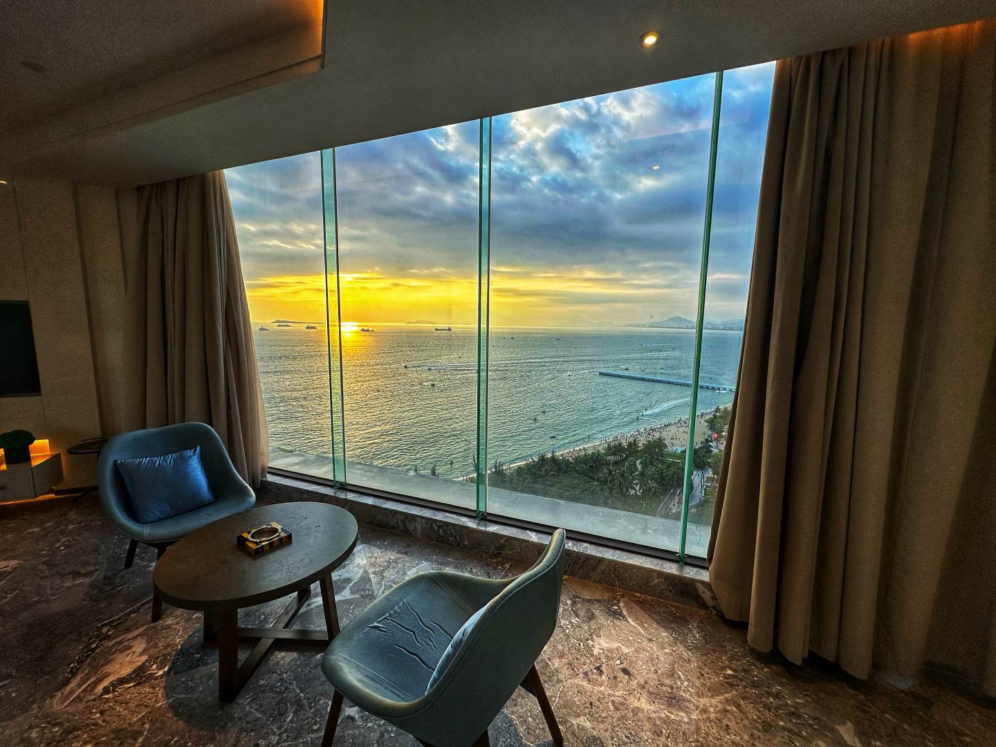 三亚云海里海景公寓