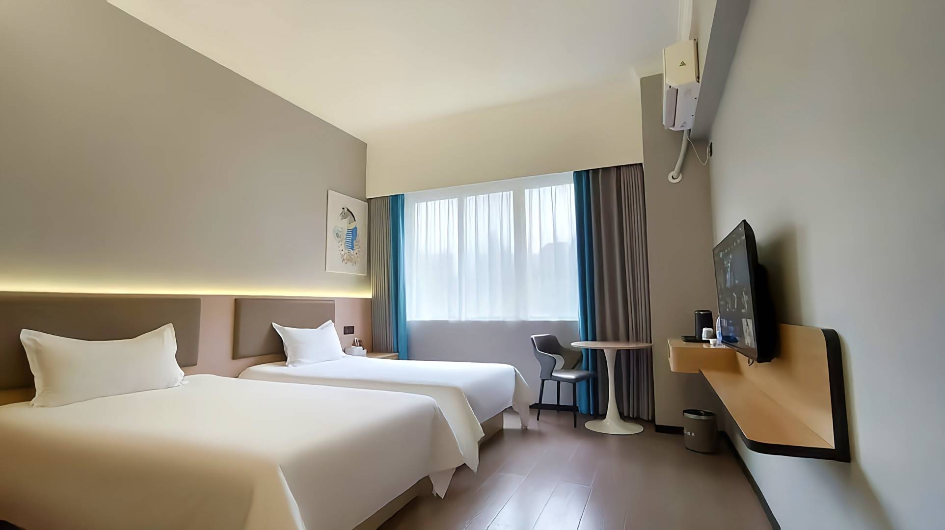 尚品酒店(茂名高铁站店)