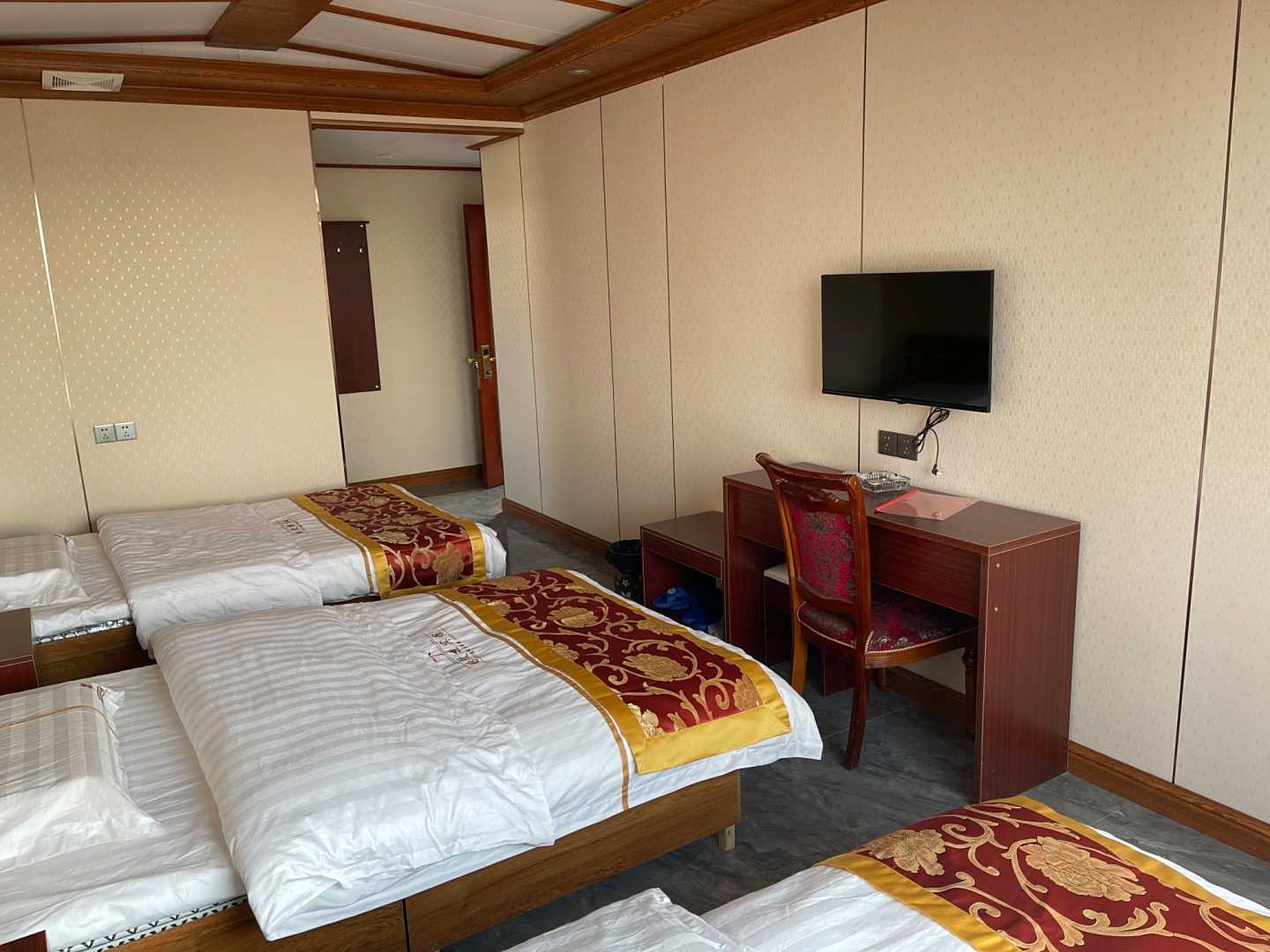 盂县鸿玫桂旅馆