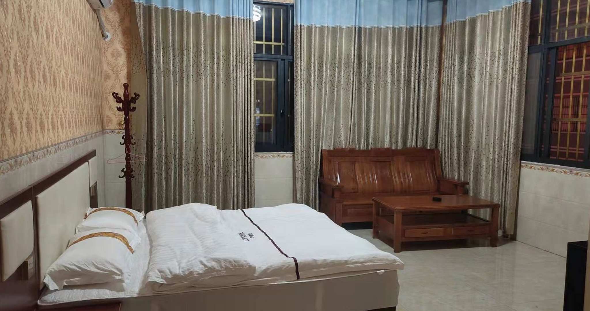 华顺酒店