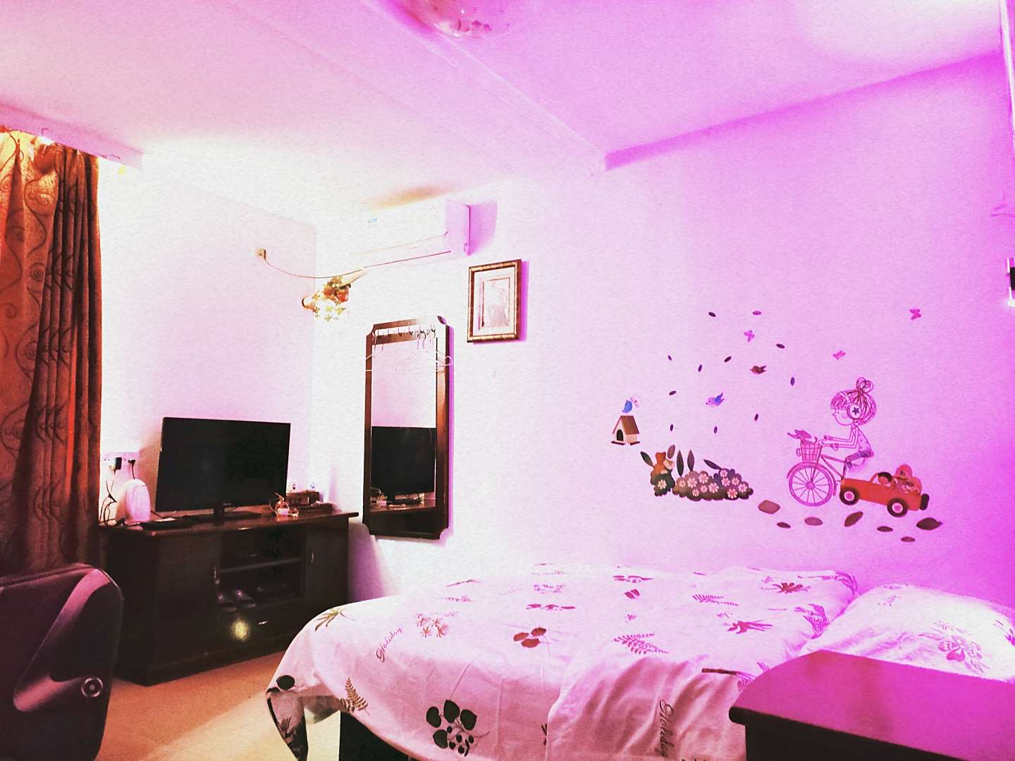 三通宾馆(三中路店)