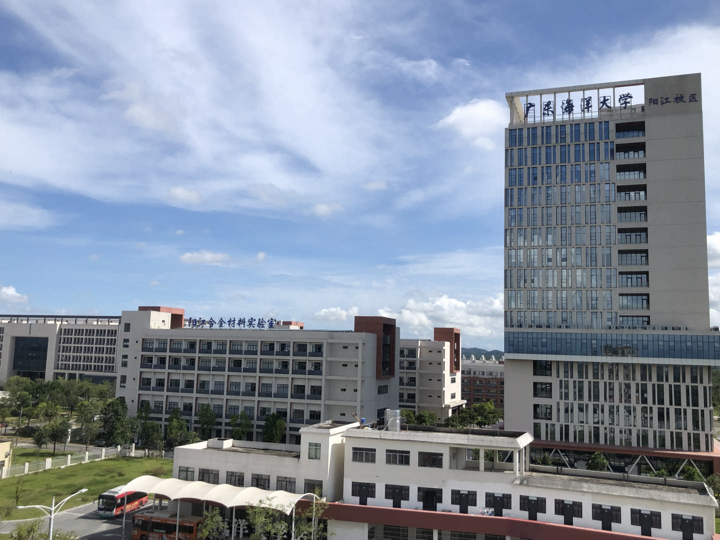 智慧酒店式公寓(阳江海洋大学店)