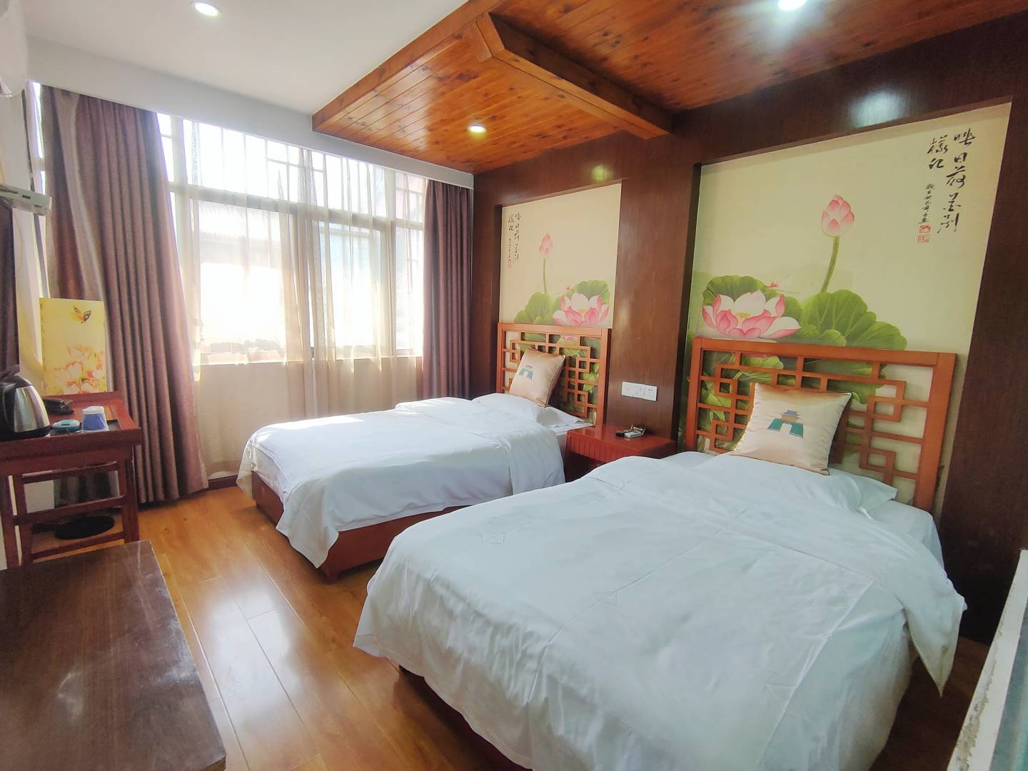 开封鱼跃龙门客栈(清明上河园龙亭店)