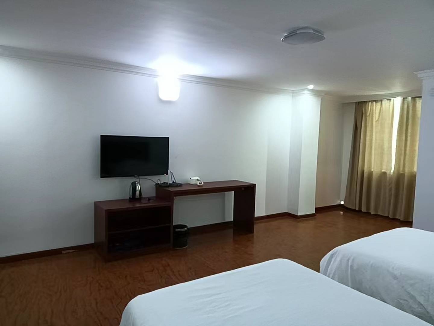 湛江港源公寓(南桥南路店)