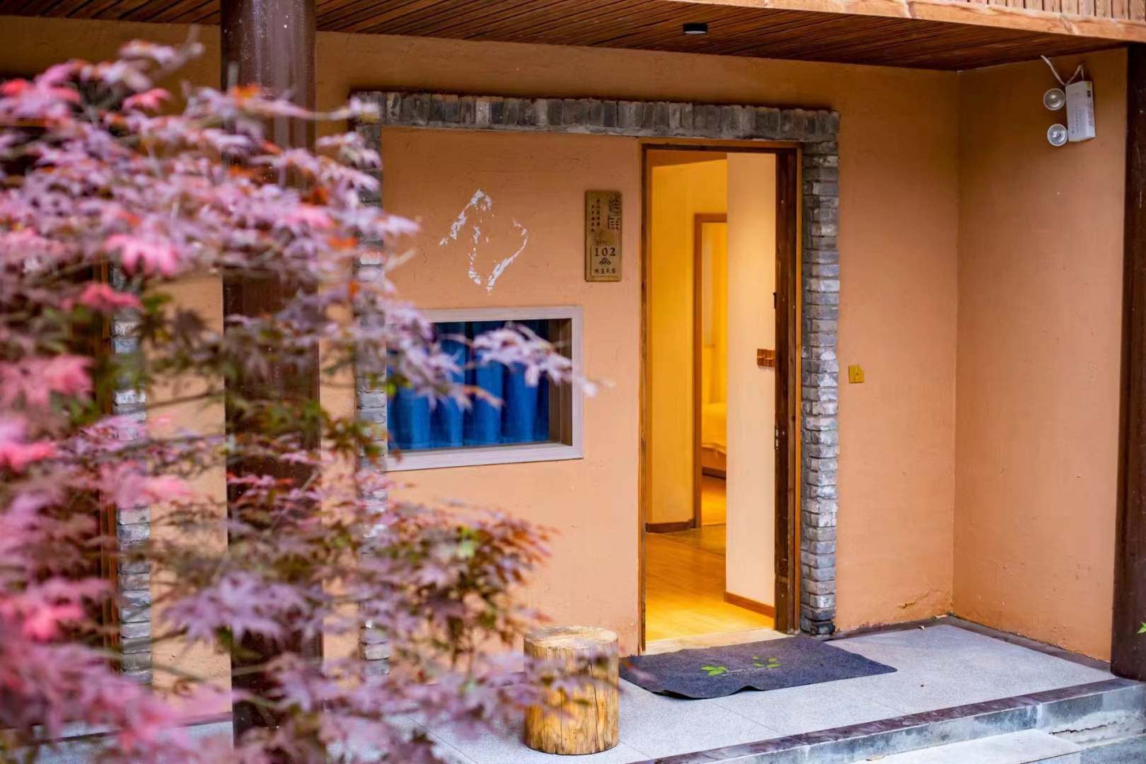 千雲栖宿酒店(洛阳倒盏村店)