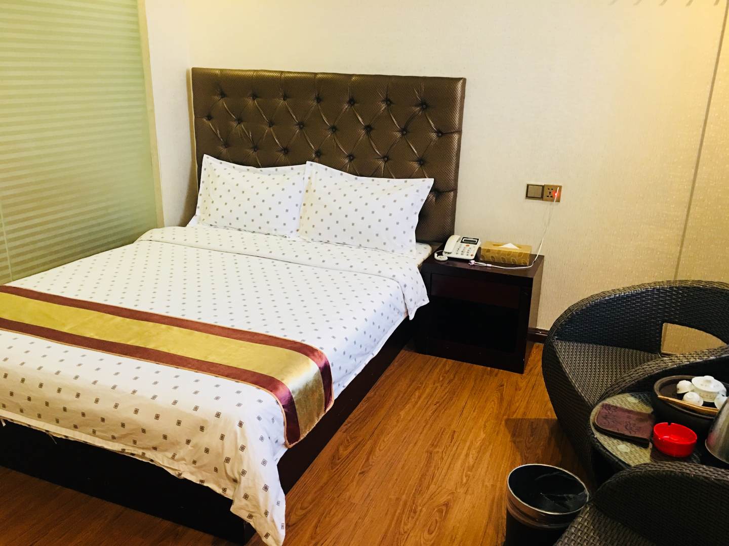 普宁精水桶温泉酒店