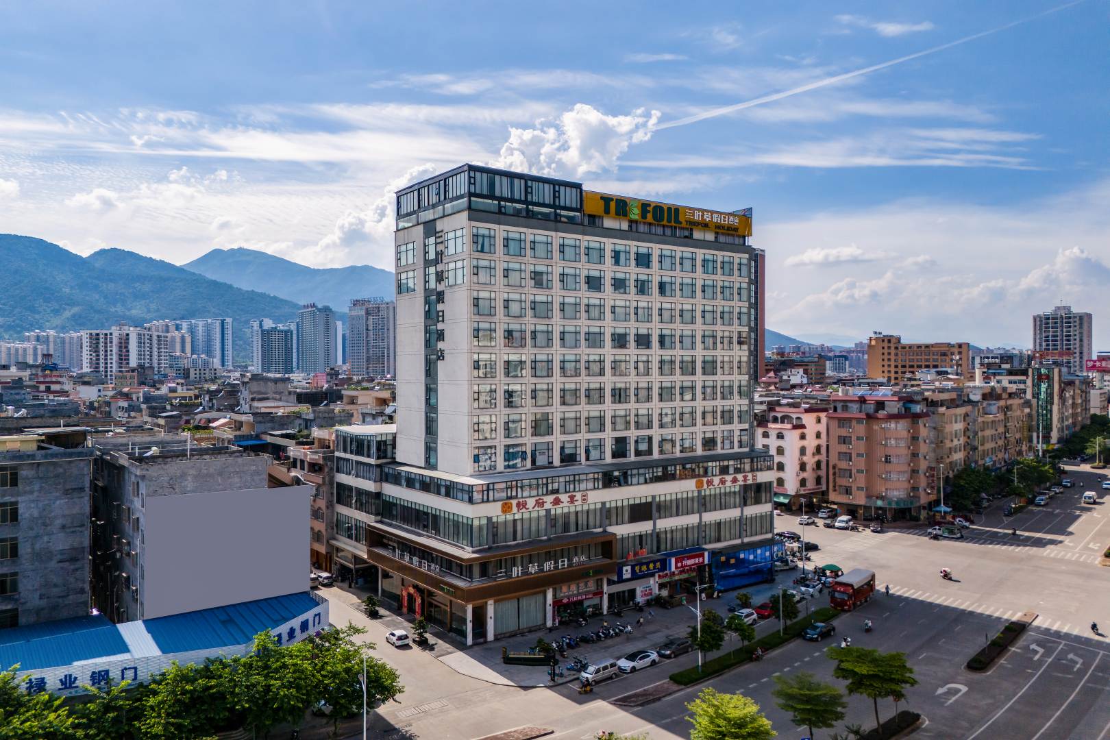 三叶草假日酒店(兴桂店)