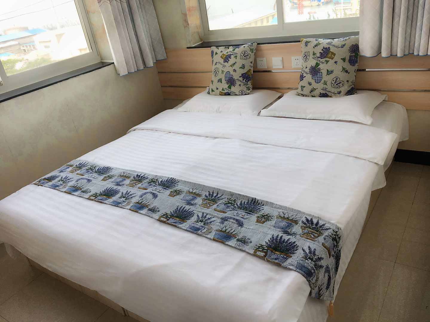 荣成鸿运客栈