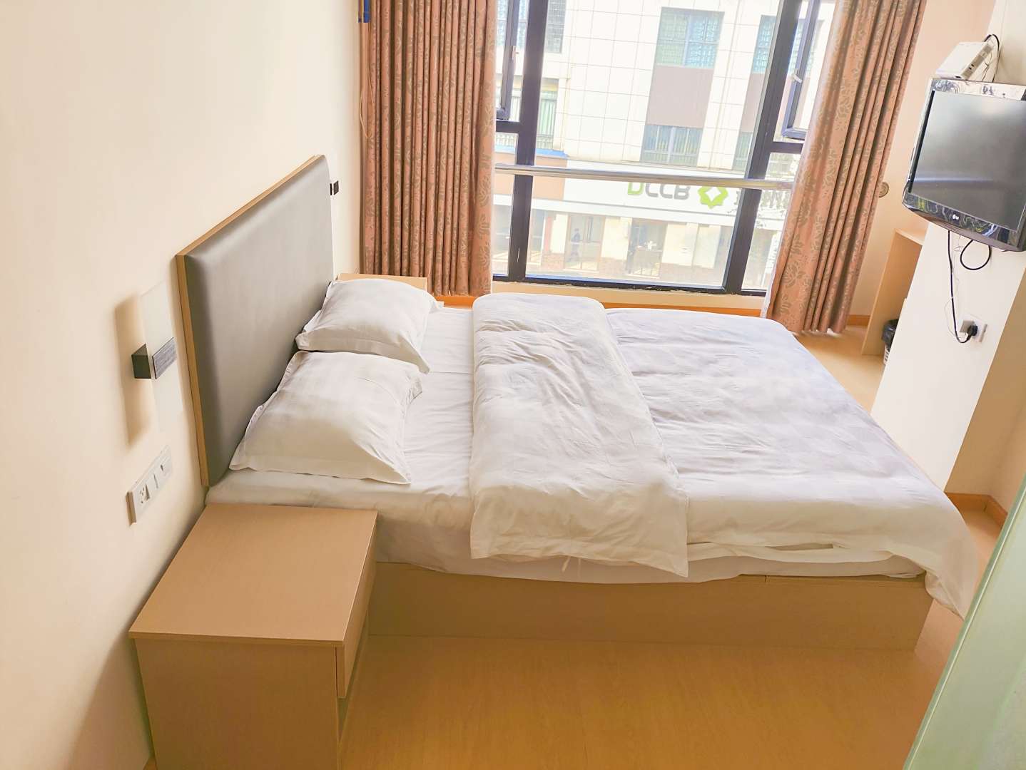 渠县半岛客栈