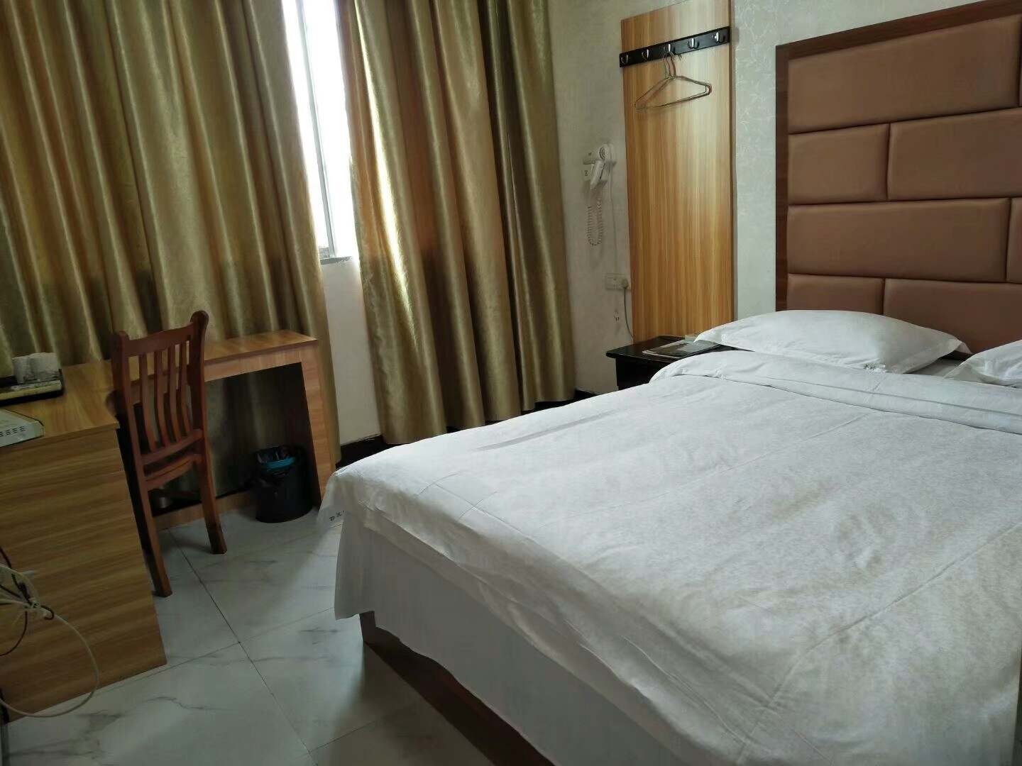 金叶宾馆(榕江县博爱医院西北)