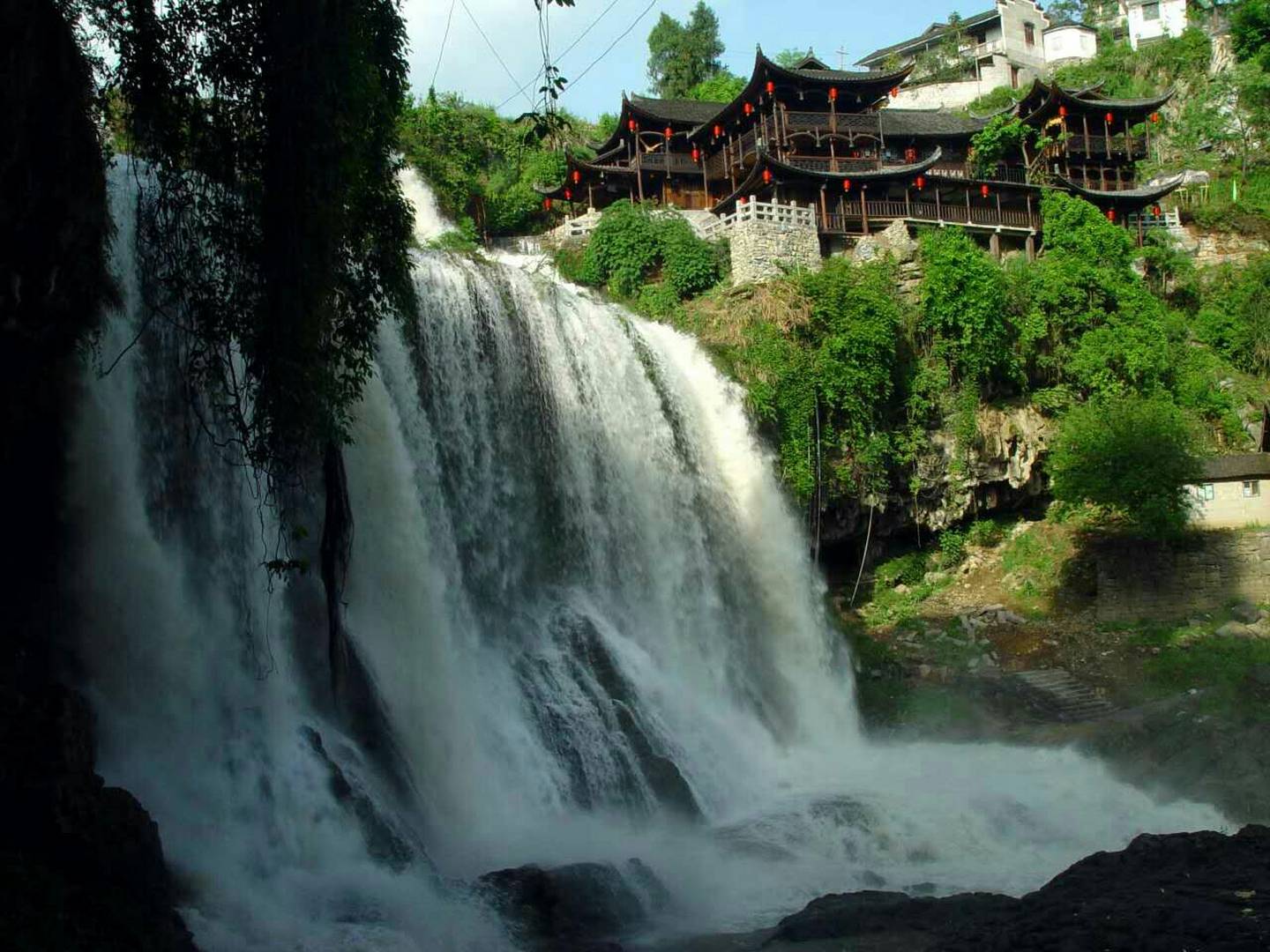 土王行宫瀑布客栈