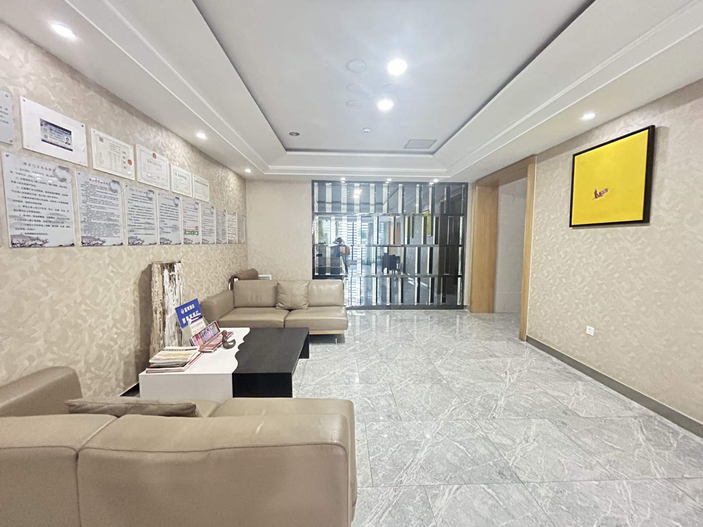 蓝湾酒店(克拉玛依汉博中央广场店)