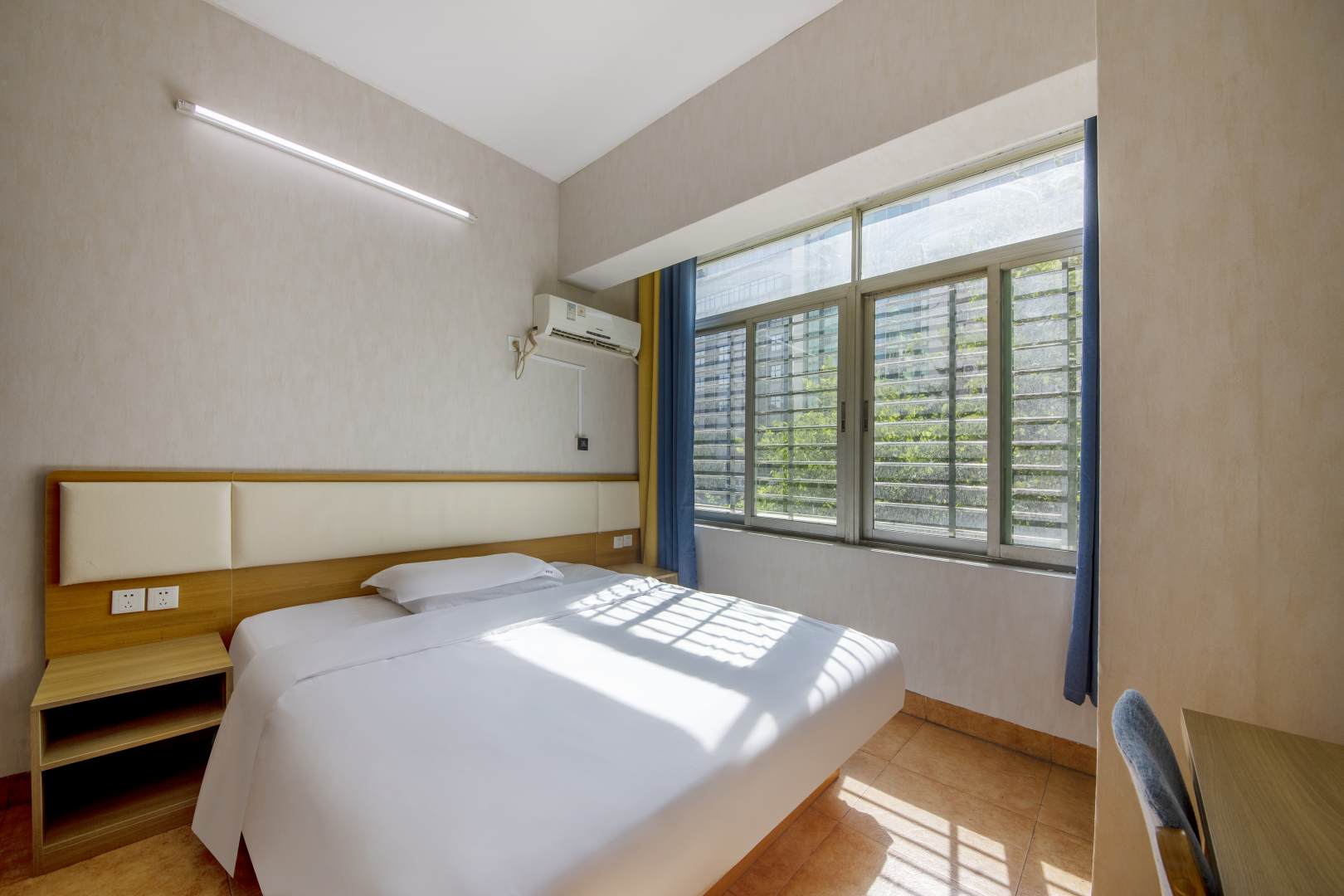 漫居酒店(田安北路店)