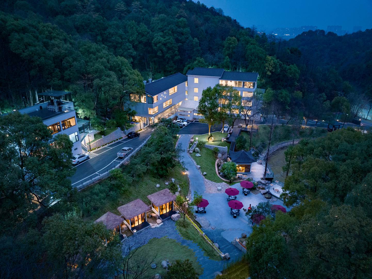 衡阳雨母山庄(雁雨寺店)