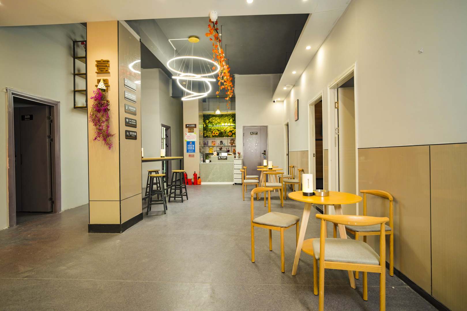 拾梦民宿(深圳北站民治店)
