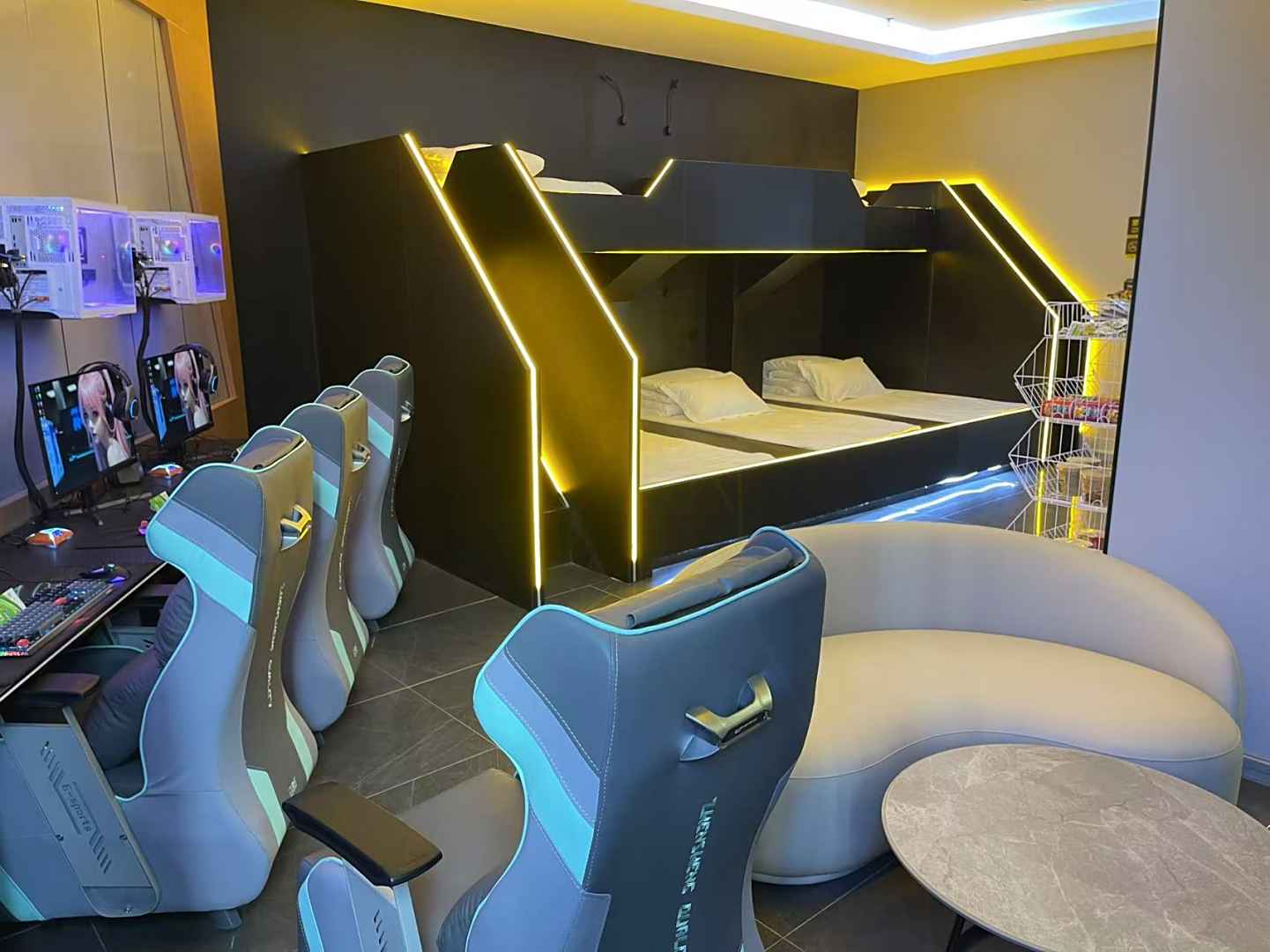 云空间电竞酒店