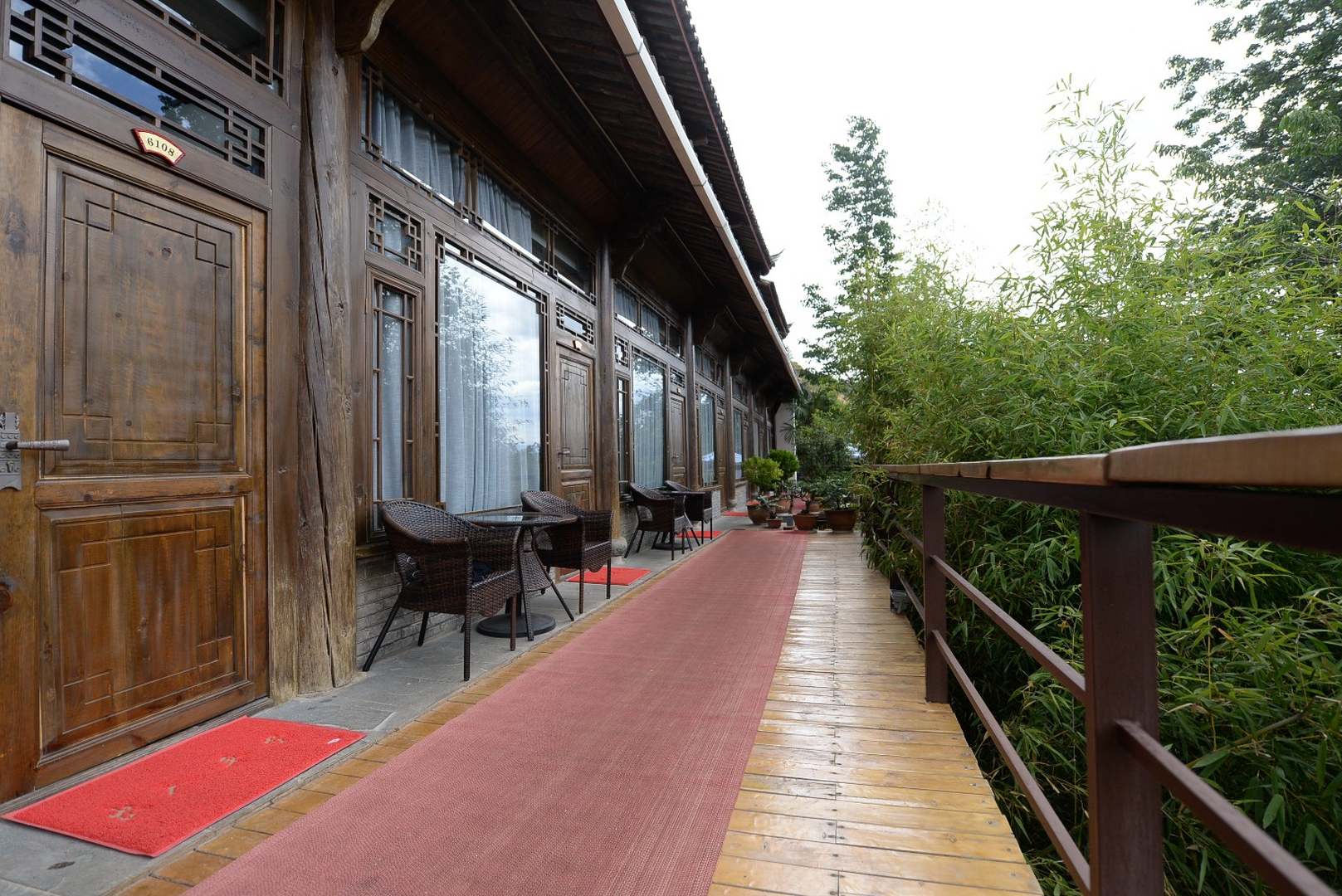 丽江半山温泉酒店